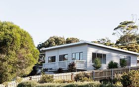 Driftwood Rest Binalong Bay Sleeps 4